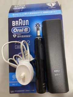 Oral-B BRAUN 電動歯ブラシ 本体 充電器付きのサムネイル