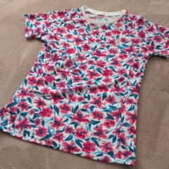 ルコックスポルティフ　花柄ティーシャツのサムネイル
