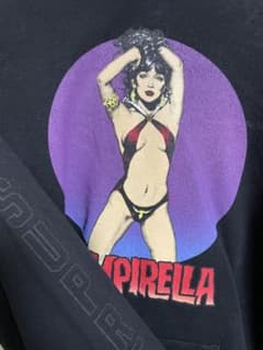 希少 supreme vampirella パーカー シュプリームのサムネイル