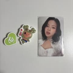 TWICE LOVELYS サンダルチャーム しまむら ジョンヨン トレカのサムネイル