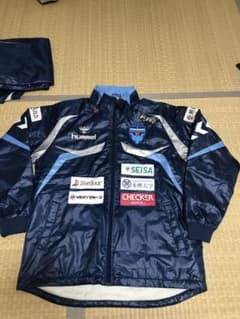 横浜FC ウィンドブレーカー（上下）のサムネイル