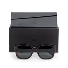 Dior サングラス UC207A9YXR 箱付きのサムネイル