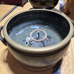 銅製火鉢 武士の彫刻付き　コメント先にお願いします 銅製火鉢 武士の彫刻付き コメント先にお願いします - メルカリ