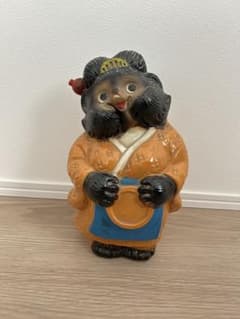 狸　置物　工芸品　和風　メス　タヌキのサムネイル