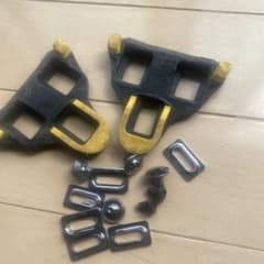 クリートセット 黒/黄 ボルト付き　シマノのサムネイル