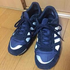 adidas ZX750のサムネイル