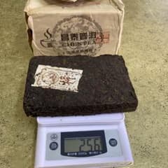2007年のプアール茶　256グラム　お茶好きの方必見！！(*☻-☻*)のサムネイル