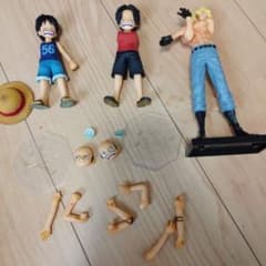 Thumbnail of ワンピース　CBEX ルフィ　エース　THE NAKEDサボ　フィギュア