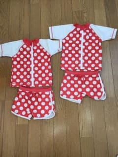 水着   双子のサムネイル