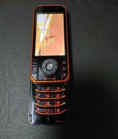 専用です　DOCOMO ガラケー　D903iTV　 黒/オレンジ 携帯電話 本体のサムネイル