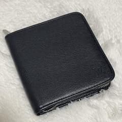 Louis Vuitton　ルイヴィトン　財布　タイガ　ポルトビエ　モネジップのサムネイル
