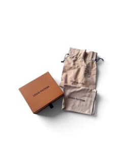LOUIS VUITTON ギフトボックス 保存袋 セットのサムネイル