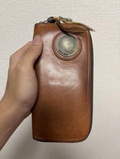 REDMOON レッドムーン レザー長財布 コンチョ付きのサムネイル