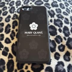 MARY QUANT ブラック花柄ソフトケース　iPhoneSE用のサムネイル