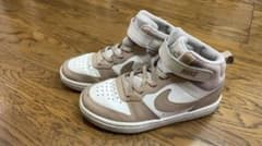 Nike ハイカットスニーカー ホワイト/ベージュ/19.5のサムネイル