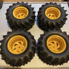タミヤ ブラックフット　タイヤセット　モンスタートラックのサムネイル