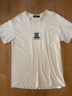 Silas and Maria ベージュ Tシャツのサムネイル