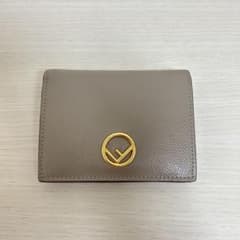 FENDI 二つ折り財布のサムネイル