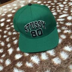 stussy スナップバックキャップのサムネイル