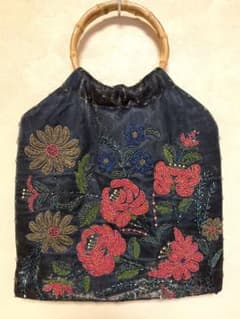 ビーズ刺繍 グラニーバッグ バンブーハンドルのサムネイル