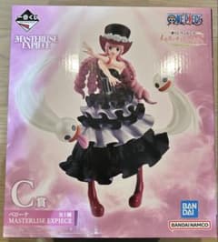 一番くじ メモリーオブヒロインズ C賞 ペローナ フィギュア - メルカリ