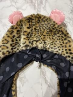 USJ ピンクパンサー　かぶり物　帽子　マフラー　ポケット付き　ヒョウ柄のサムネイル