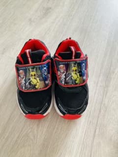 仮面ライダーゼロワン 光る靴のサムネイル