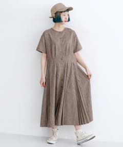 あんず様専用　タックプリーツワンピースのサムネイル