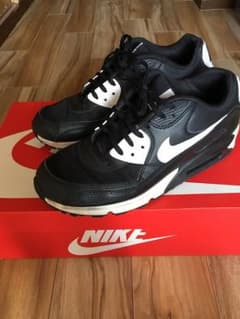 ナイキ エアマックス90 エッセンシャルのサムネイル