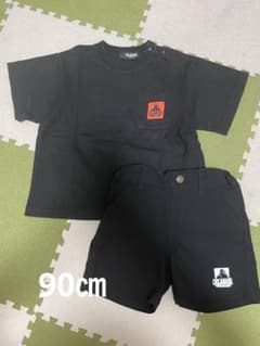 ＸＬＡＲＧＥ　90㎝　Tシャツ　短パンのサムネイル