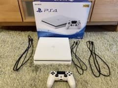 プレイステーション4 本体のサムネイル