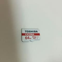 東芝　EXCERIA 64GB　microSDのサムネイル