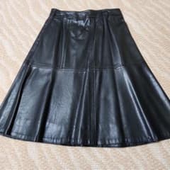ROPE 黒 レザー フレアスカート 63-90のサムネイル
