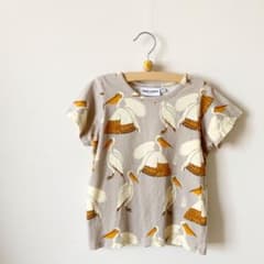 美品！mini rodini ミニロディーニ Tシャツ 104〜110cmのサムネイル
