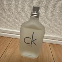ck1オードトワレ香水のサムネイル
