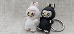 【ラブブ】キーホルダー2個セットのサムネイル