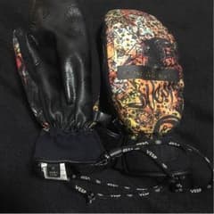 あーる様専用vesp スノーボードグローブのサムネイル