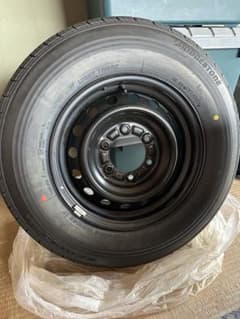 BRIDGESTONE ECOPIA 195/80R15 タイヤホイールのサムネイル