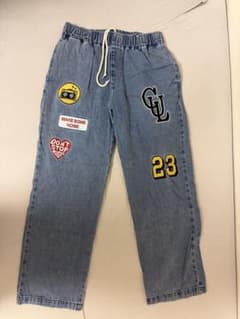 ワッペン付き デニムパンツ ウエストゴムのサムネイル