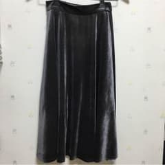 【ちゃんつな様専用】ベロアスカートのサムネイル