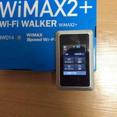 au WiMAX 2+wifi WALKERのサムネイル