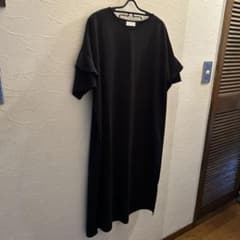 黒のカットソーワンピース 半袖のサムネイル
