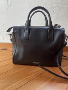 COACH ブラックレザー ハンドバッグのサムネイル