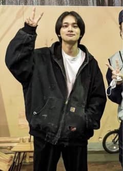 Carhartt カーハート 北村匠海着用 ダックジャケット パーカーのサムネイル