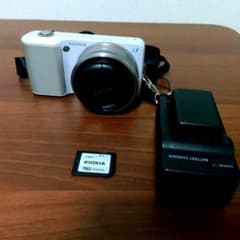 SONY NEX3 ミラーレス一眼レフ レンズセット SDカード付き - メルカリ
