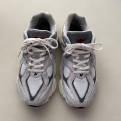 new balance 9060 GRY 26.5cmのサムネイル