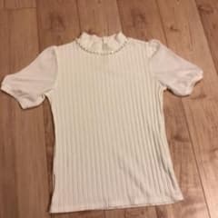 パール付き半袖トップスのサムネイル