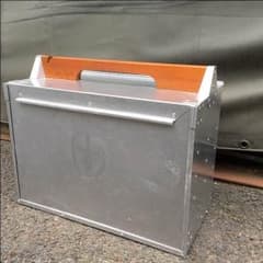 岡持ち  アルミ製  おかもちのサムネイル