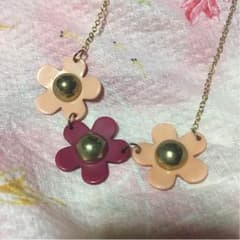 フラワーネックレスのサムネイル