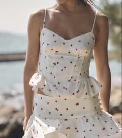 ZARA フリルヘムサテン地トップス Mのサムネイル